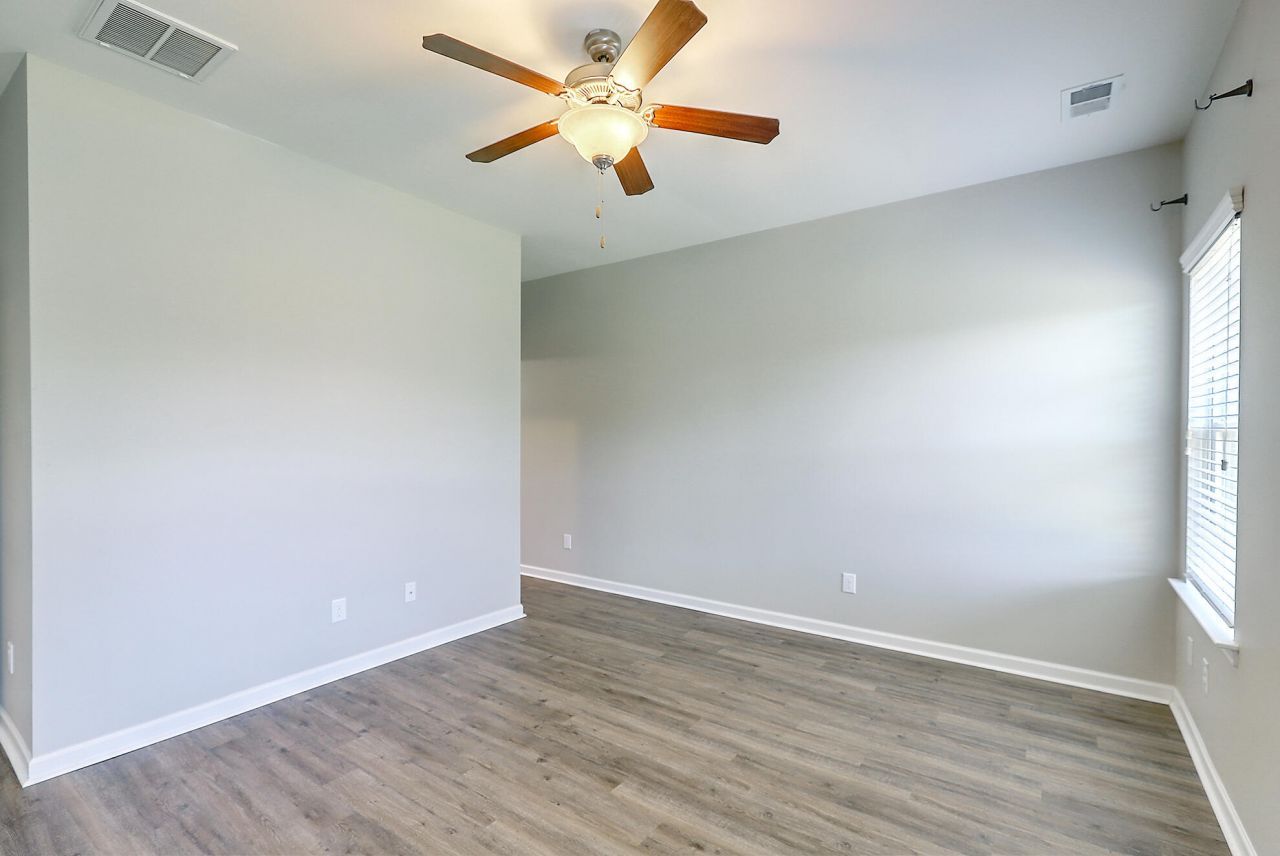 9657 Spencer Woods Road Photo 8