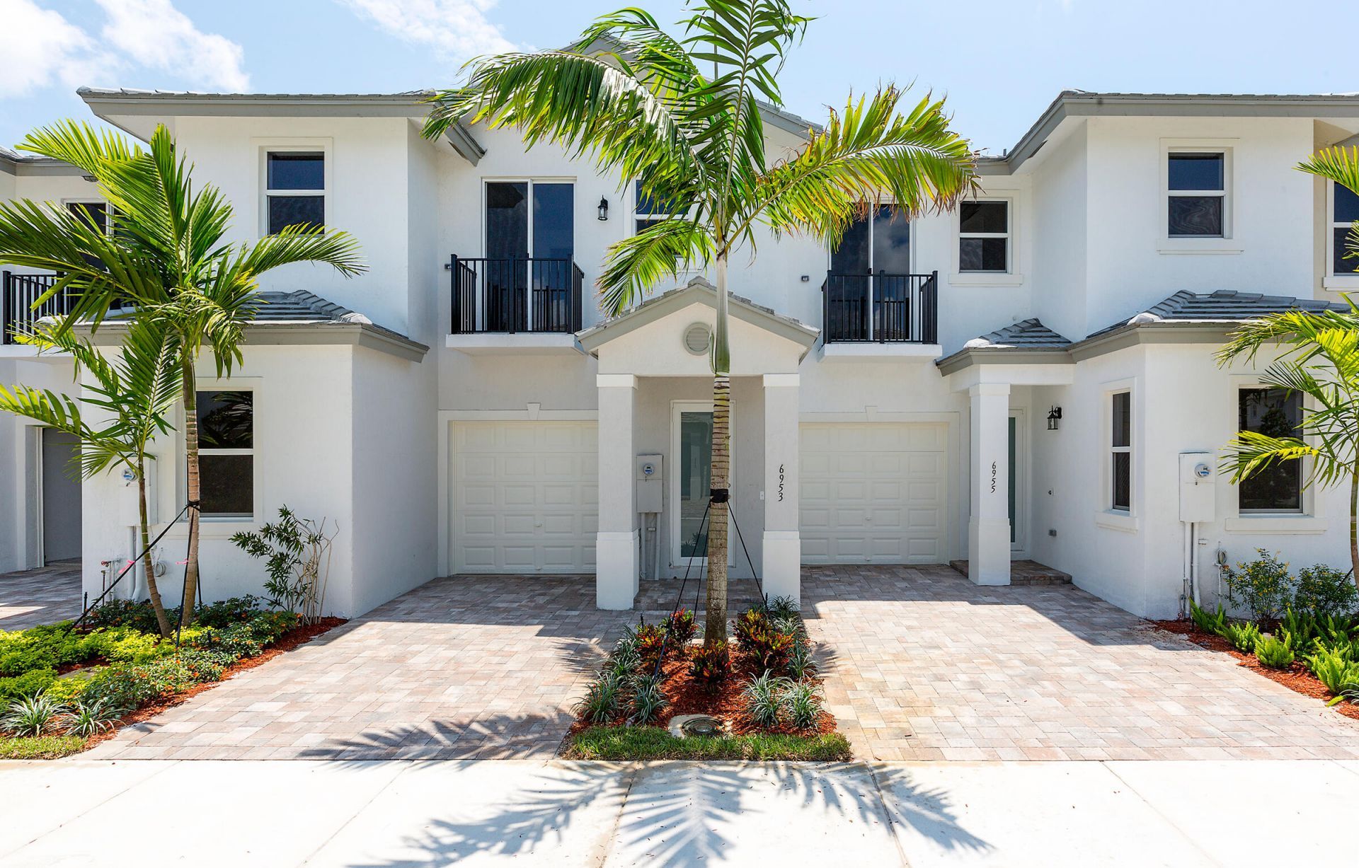 6919 Pines Circle, Coconut Creek, FL 33073 Main Photo