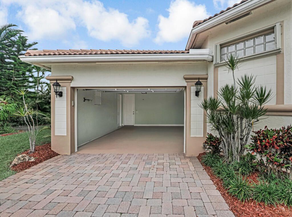 9433 Lantern Bay Circle, West Palm Beach, FL 33411 Photo