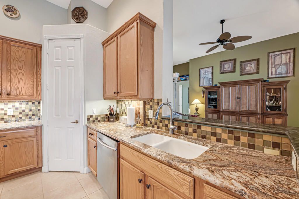 9433 Lantern Bay Circle, West Palm Beach, FL 33411 Photo