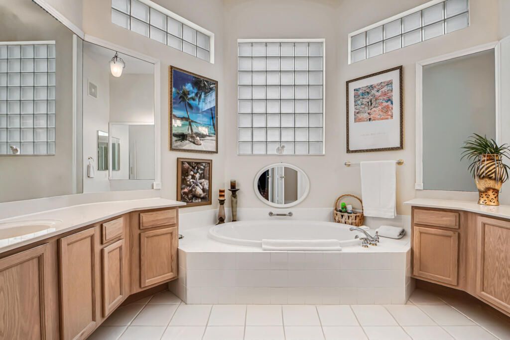 9433 Lantern Bay Circle, West Palm Beach, FL 33411 Photo