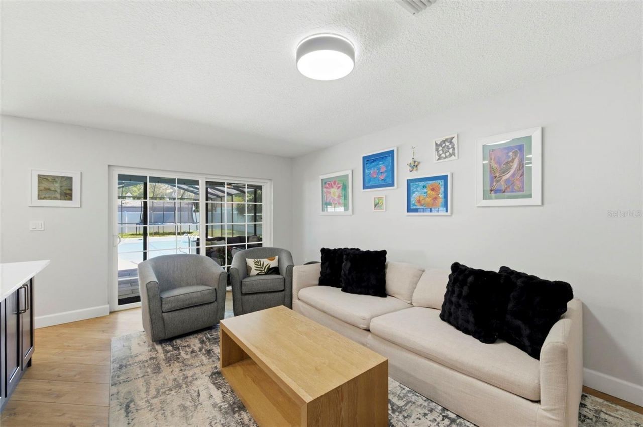 9667 123rd Way, Seminole, FL 33772 Photo