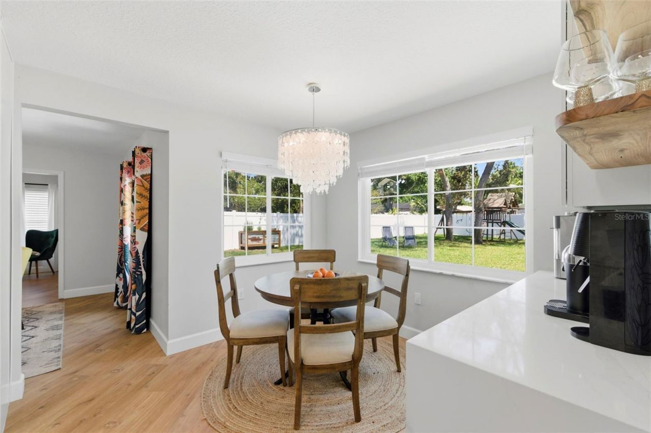 9667 123rd Way, Seminole, FL 33772 Photo