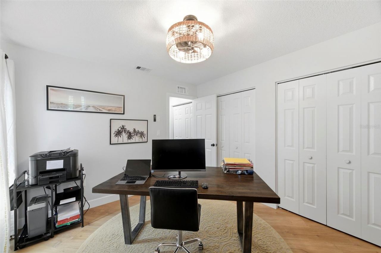 9667 123rd Way, Seminole, FL 33772 Photo