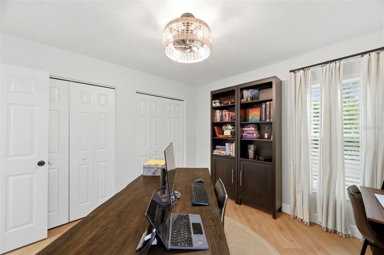 9667 123rd Way, Seminole, FL 33772 Photo