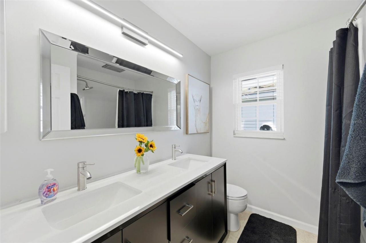 9667 123rd Way, Seminole, FL 33772 Photo