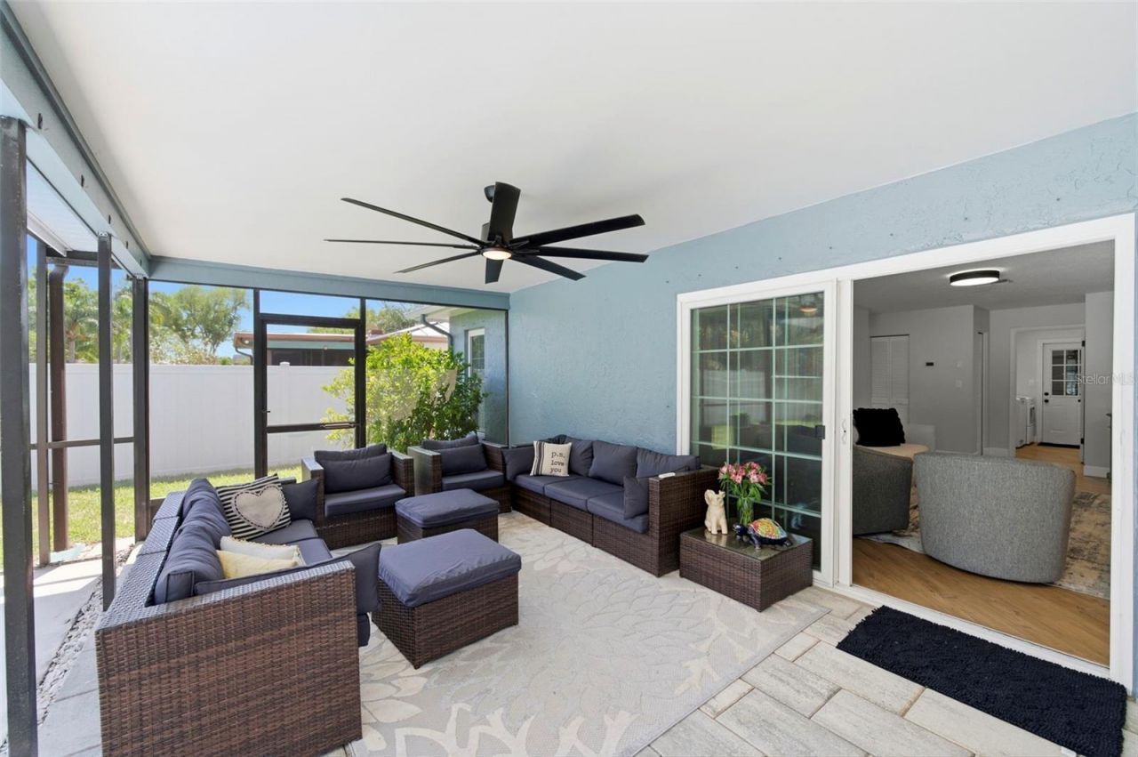 9667 123rd Way, Seminole, FL 33772 Photo