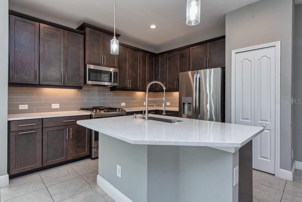 4311 Star Apple Terrace, Bradenton, FL 34203 Photo