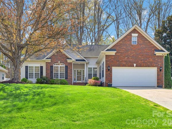 2826 Barnard Castle Lane , Matthews, NC 28104