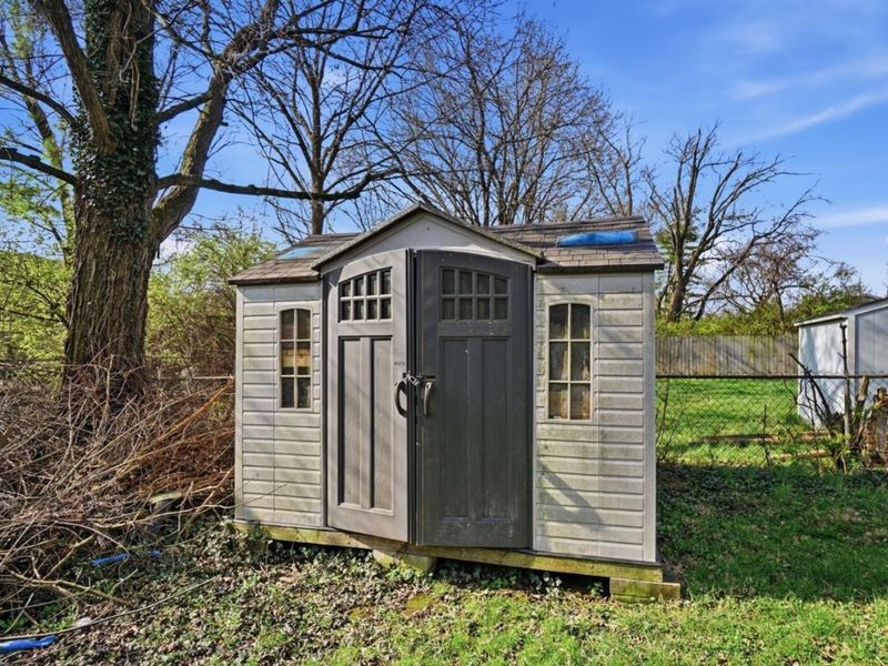 2537 Haverknoll Drive, Cincinnati, OH 45231 Photo 12