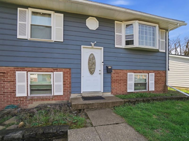 2537 Haverknoll Drive, Cincinnati, OH 45231 Photo 4