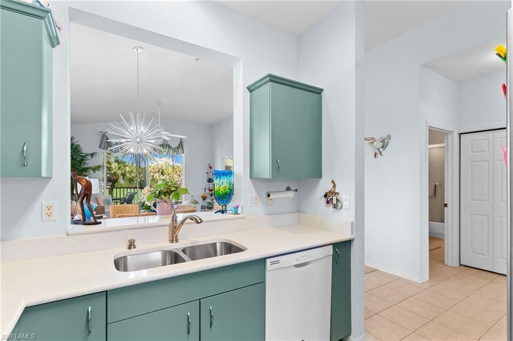 2335 Carrington Ct, Unit 201, Naples, FL 34109 Photo