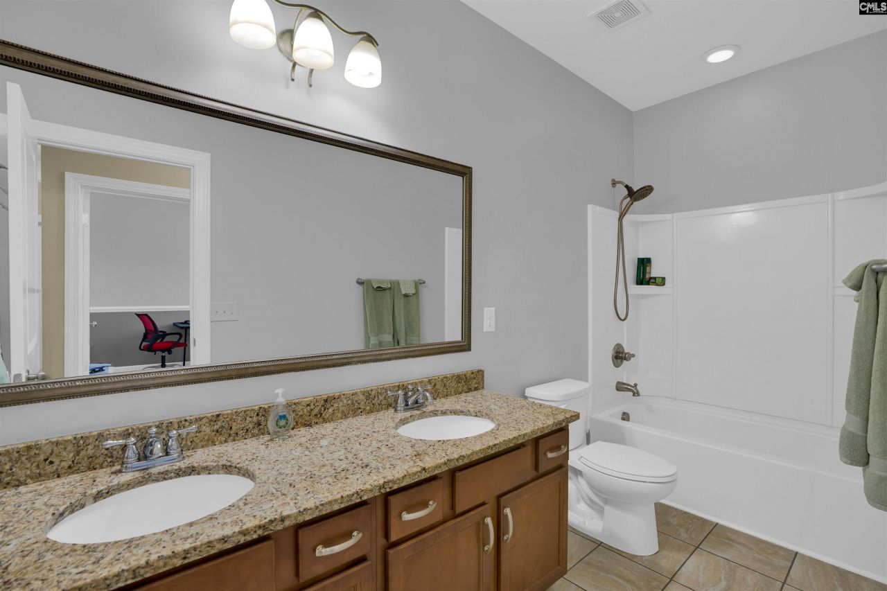 104 Pheasant Glen Court Photo 17