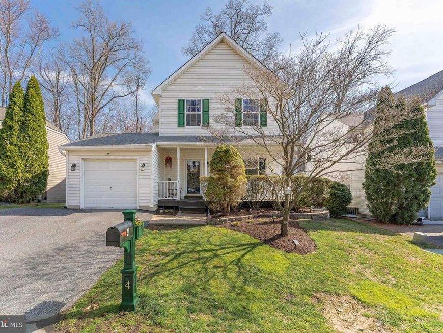 4 Cannon Court, Upper Chichester, PA 19061 Main Photo
