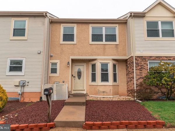 308 WAYNE COURT , HOLLAND, PA 18966