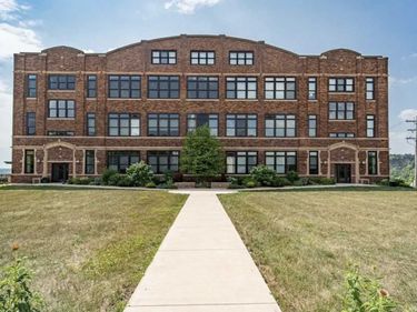 201 Ridgeview Lane S, Unit 204, Lanesboro, MN 55949