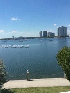 3000 Marcos Dr , Unit P312, Aventura, FL 33160 Photo