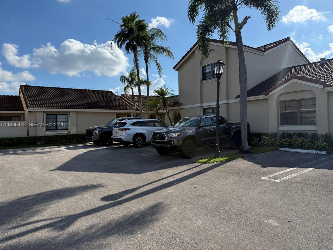 6360 NW 170th Ter, Hialeah, FL 33015 Photo