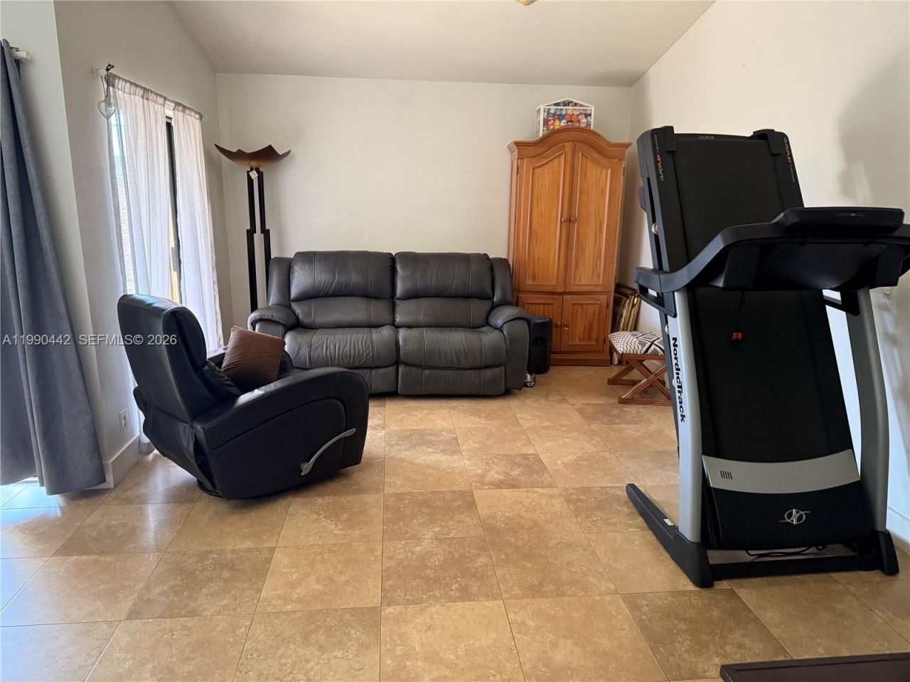 6360 NW 170th Ter, Hialeah, FL 33015 Photo