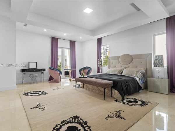 3420 NW 84th Ave , Doral, FL 33122