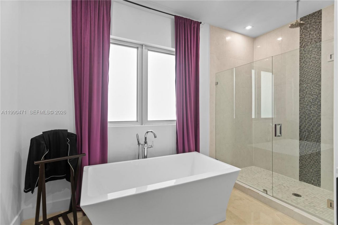 3420 NW 84th Ave , Doral, FL 33122 Photo