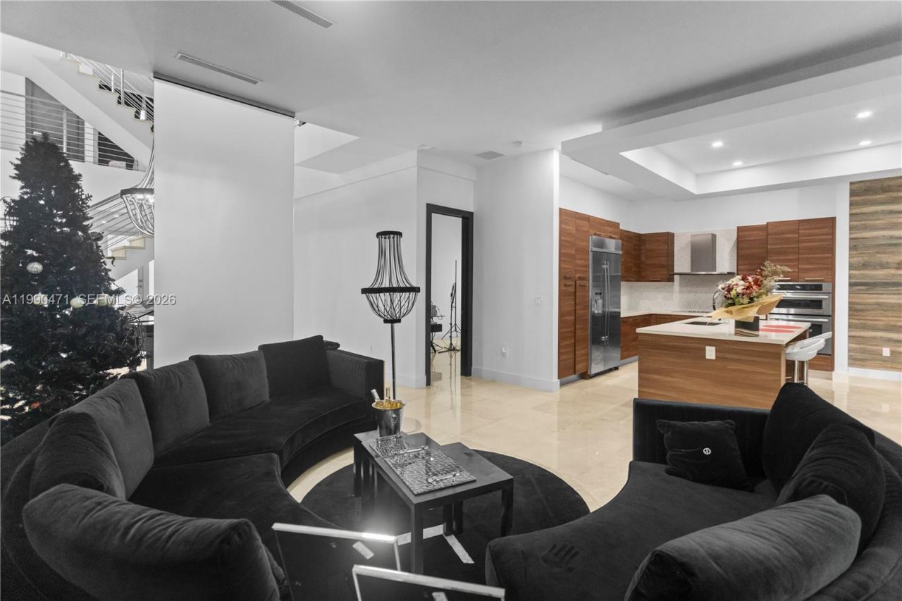 3420 NW 84th Ave , Doral, FL 33122 Photo