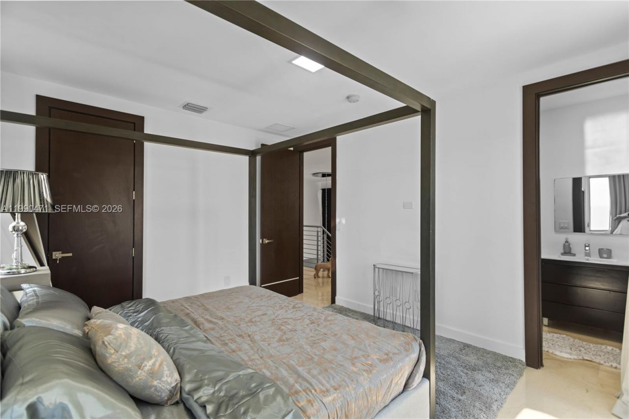 3420 NW 84th Ave , Doral, FL 33122 Photo