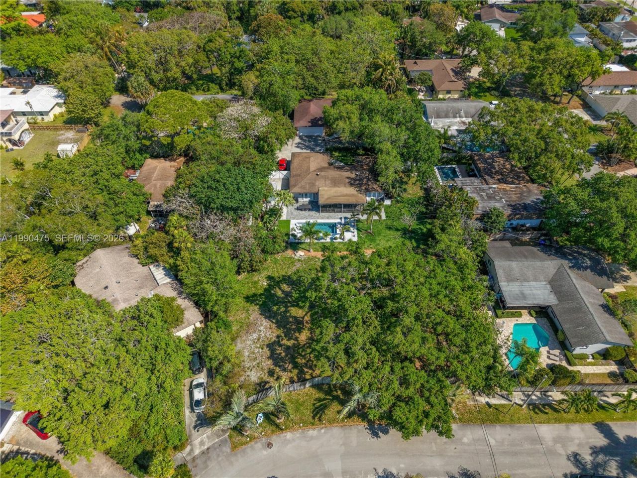 2415 SW 18th Ct , Fort Lauderdale, FL 33312 Photo