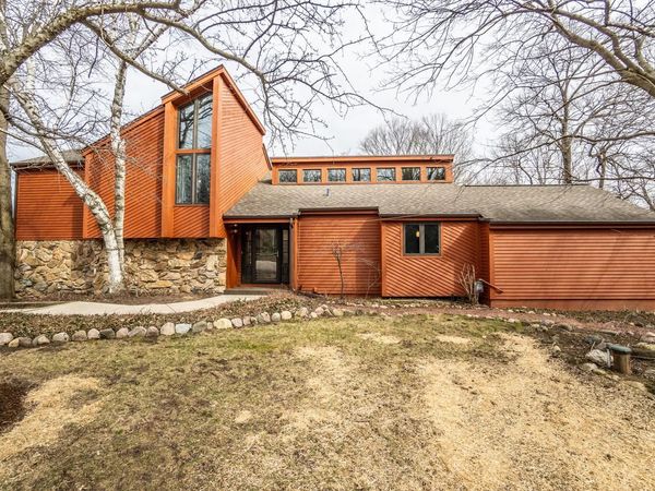 3113 Rolaine PARKWAY, Hartford, WI 53027