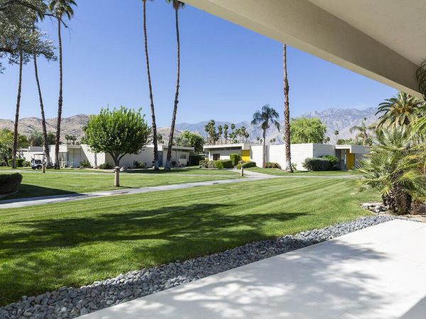 318 Desert Lakes Drive, Palm Springs, CA 92264