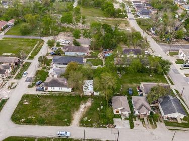 3616 Farmer Street , Houston, TX 77020