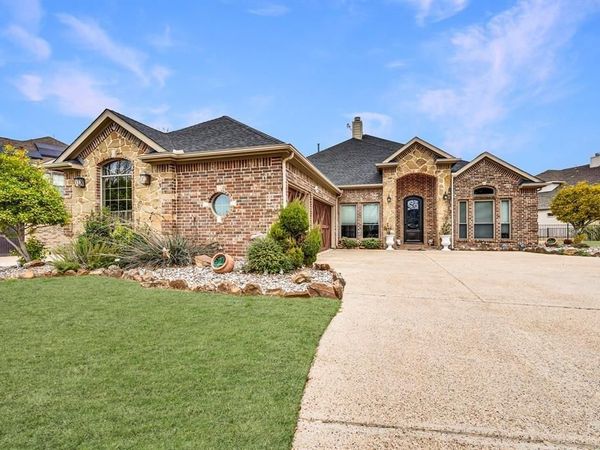 12129 Indian Creek Drive , Fort Worth, TX 76179