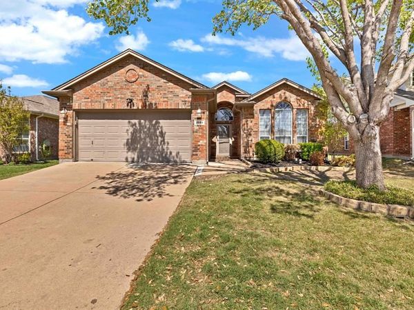 2649 Chadwick Drive, Fort Worth, TX 76131