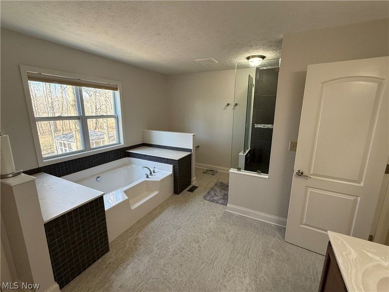 8340 Claus Road, Amherst, OH 44001 Photo 39