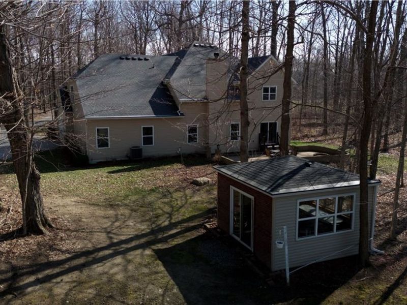 8340 Claus Road, Amherst, OH 44001 Photo 5