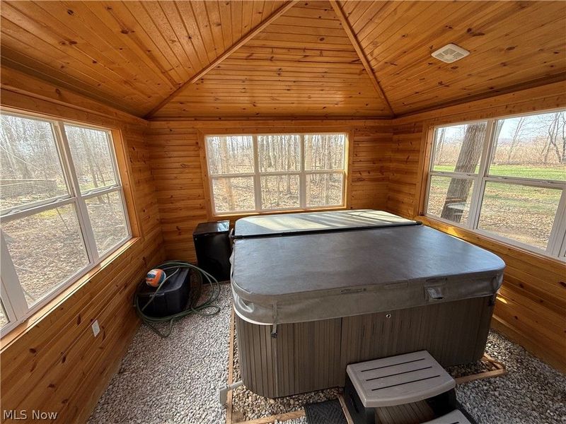 8340 Claus Road, Amherst, OH 44001 Photo 7