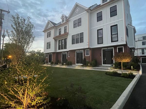 42 Andrews Lane, Sleepy Hollow, NY 10591