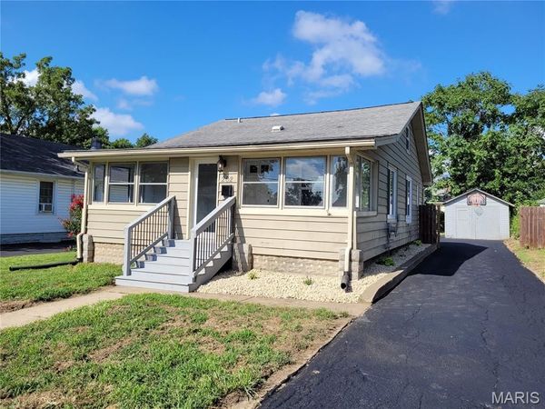 202 Wisconsin Avenue, Alton, IL 62002