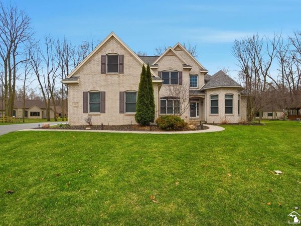 3985 Wood Haven Court, Lambertville, MI 48144