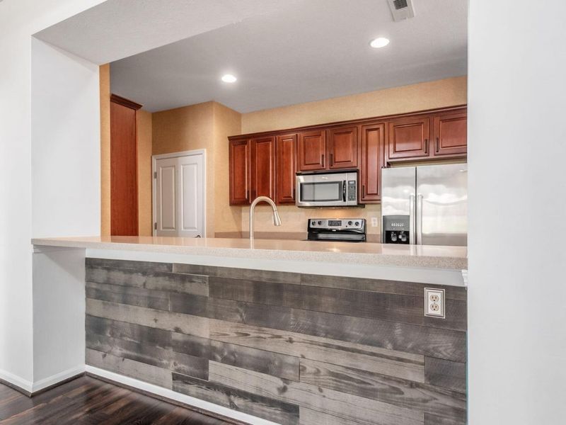 374 Westgreen Lane , Westerville, OH 43082 Photo 13