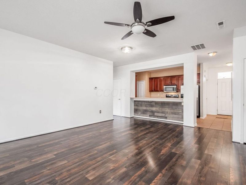 374 Westgreen Lane , Westerville, OH 43082 Photo 17