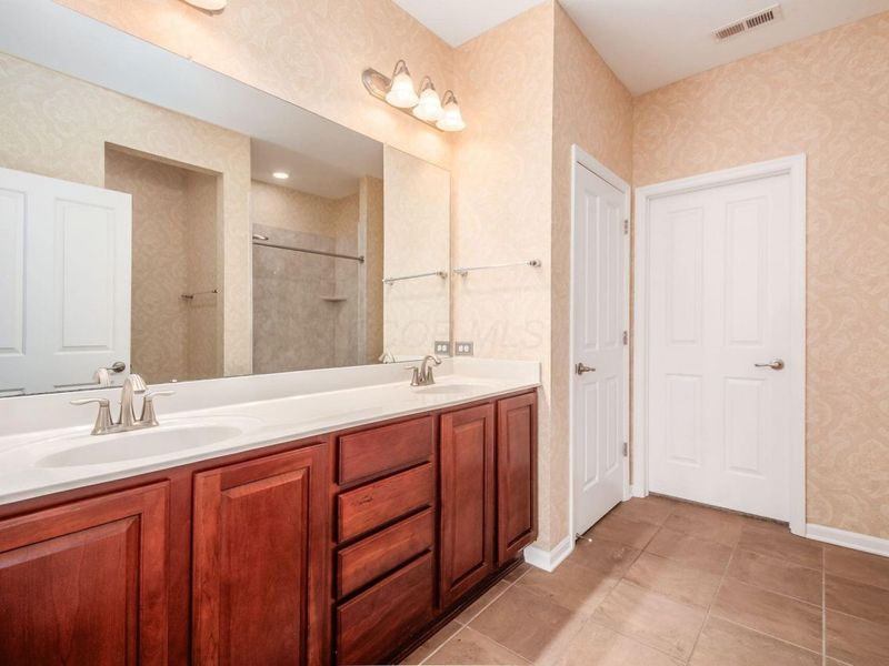 374 Westgreen Lane , Westerville, OH 43082 Photo 21