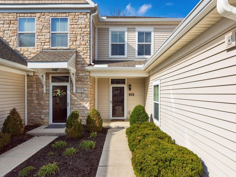 374 Westgreen Lane , Westerville, OH 43082 Photo 3