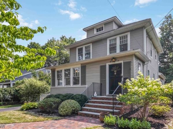 93 Lafayette Ave, Chatham, NJ 07928