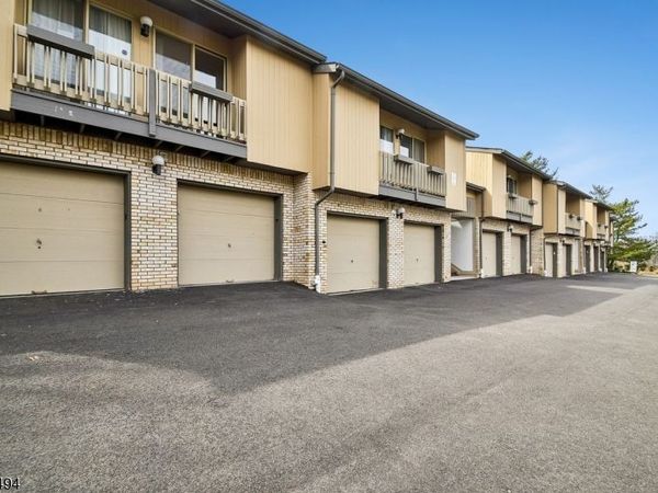 23 Karam Cir, West Orange, NJ 07052