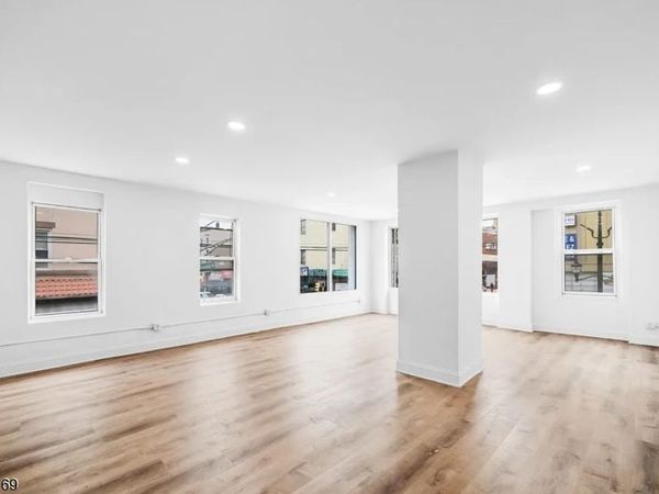 4419 Bergenline Ave, Union, NJ 07087