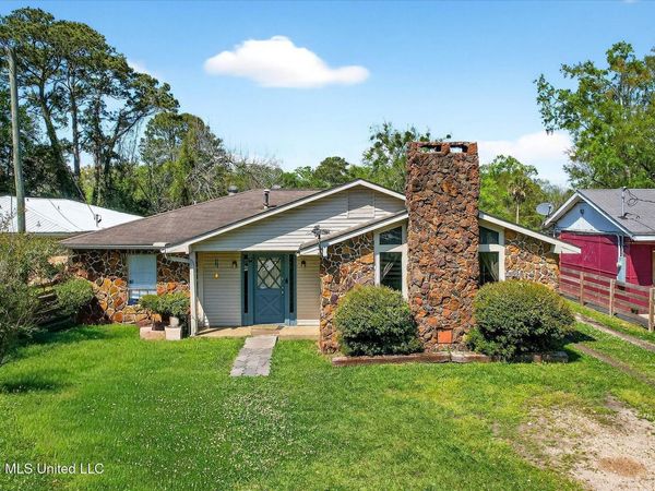 2003 Ray Avenue, Pascagoula, MS 39567