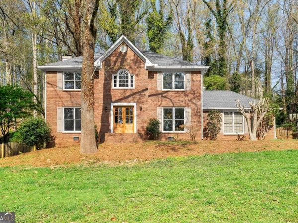 490 Guilford Circle, Marietta, GA 30068