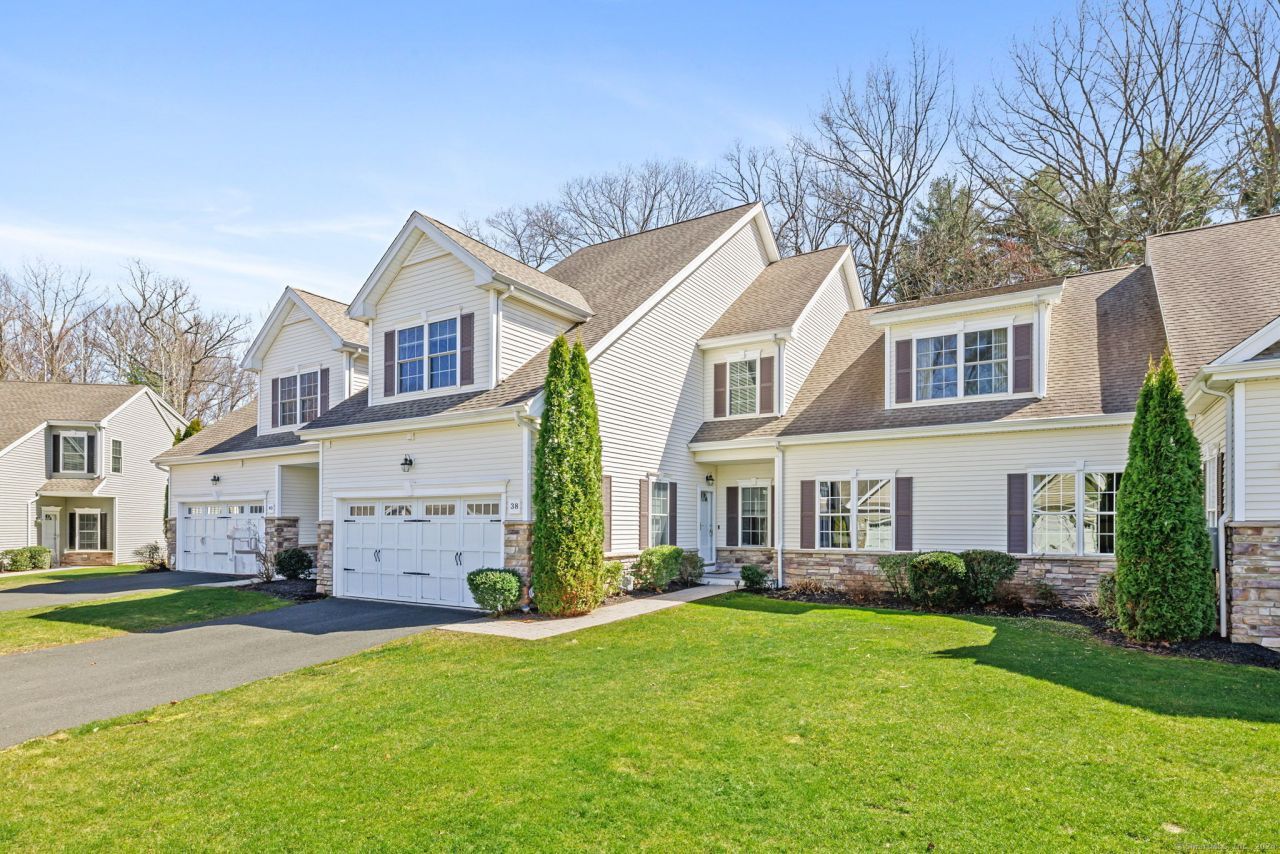 38 Brighton Park, Unit 38, Bloomfield, CT 06002 Main Photo