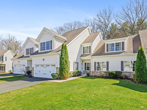 38 Brighton Park, Unit 38, Bloomfield, CT 06002